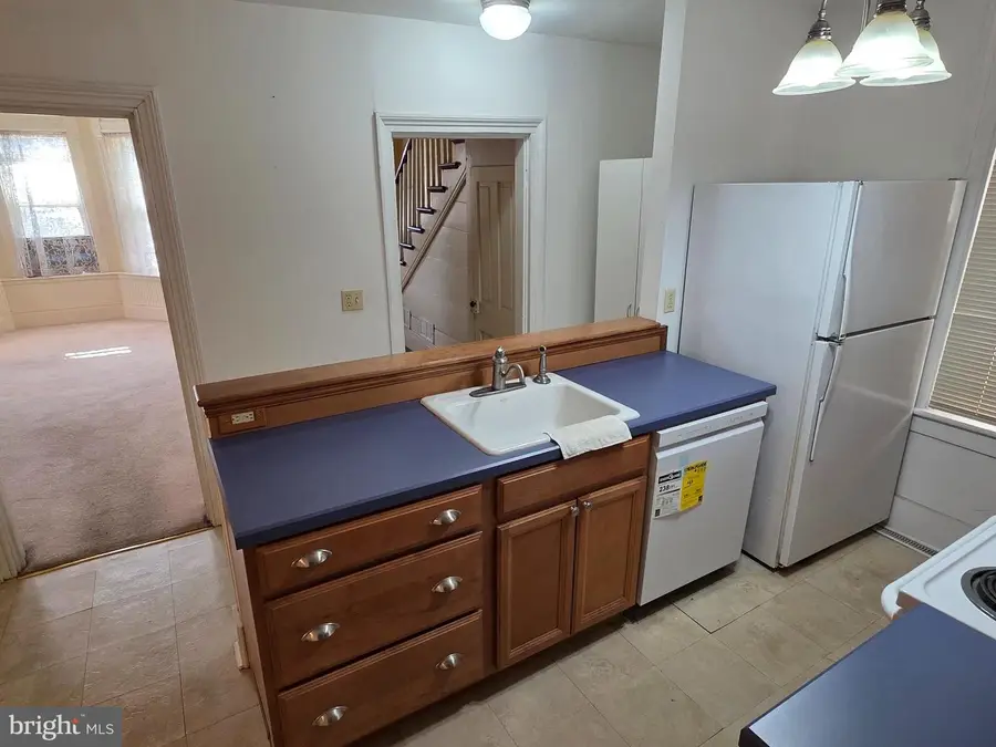 218 W Race St, Martinsburg, WV 25401 - #3