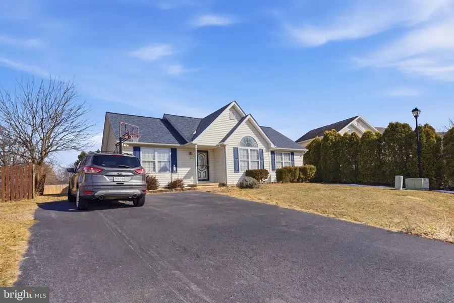 165 Universe Dr, Martinsburg, WV 25404 - #2