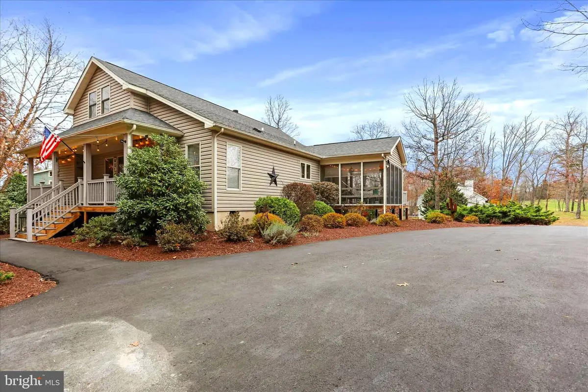 75 Wampum Ln, Hedgesville, WV 25427 - #1