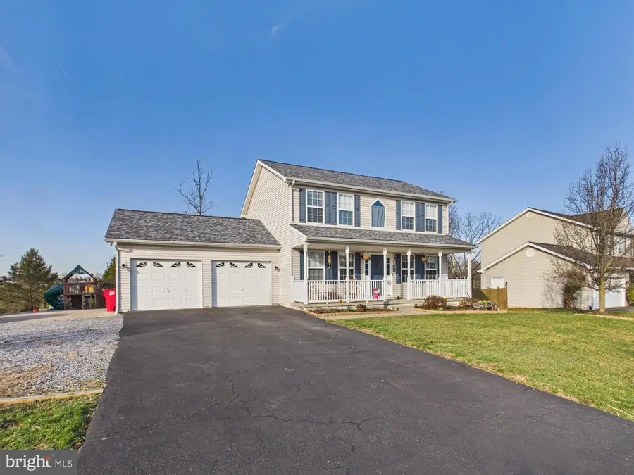 77 Aztec Dr, Martinsburg, WV 25405 - #2