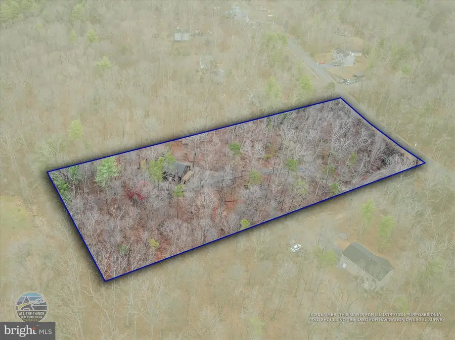 495 Getaway Rd, Hedgesville, WV 25427 - #2