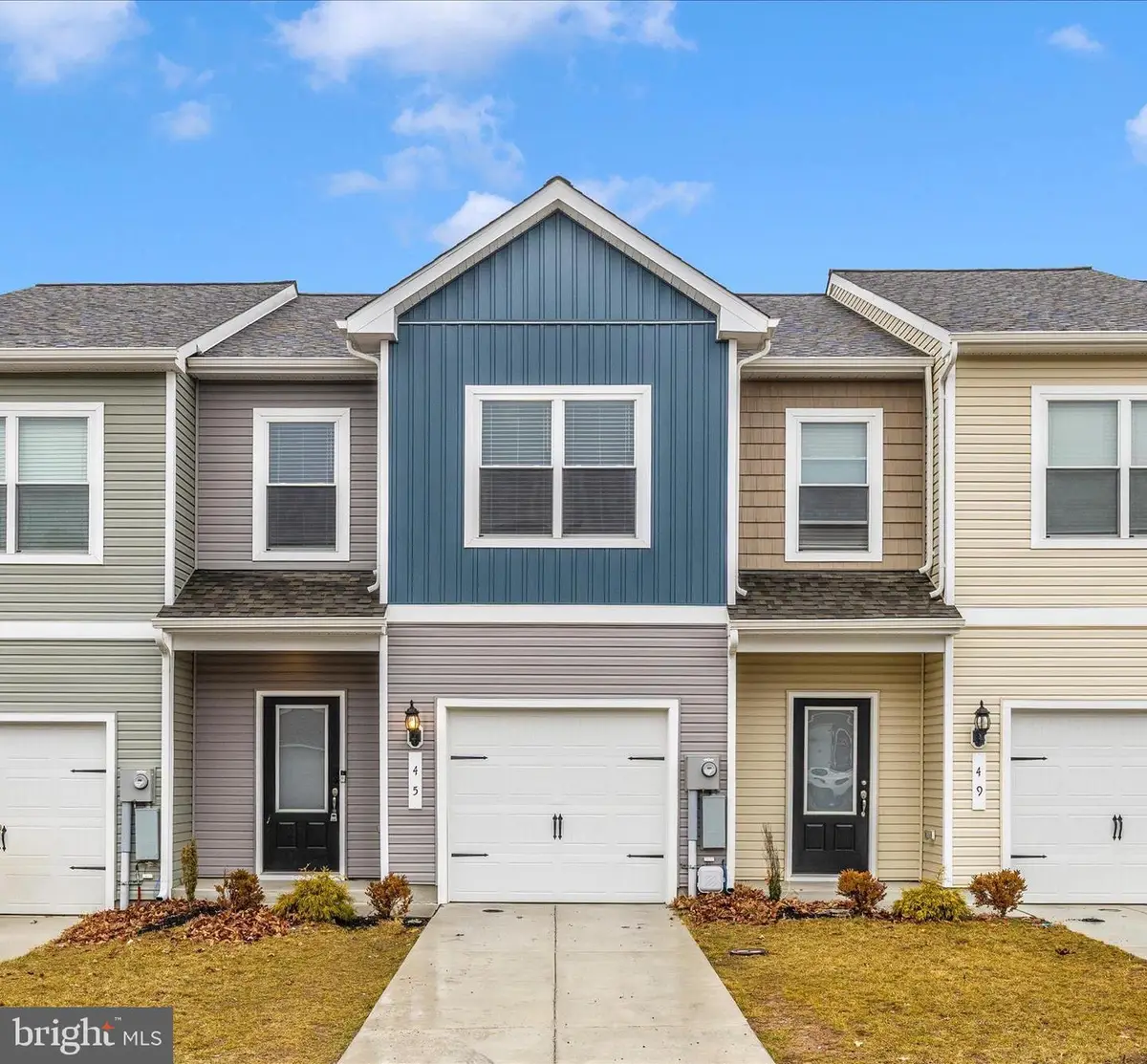 45 Bloomsbury St, Falling Waters, WV 25419 - #1