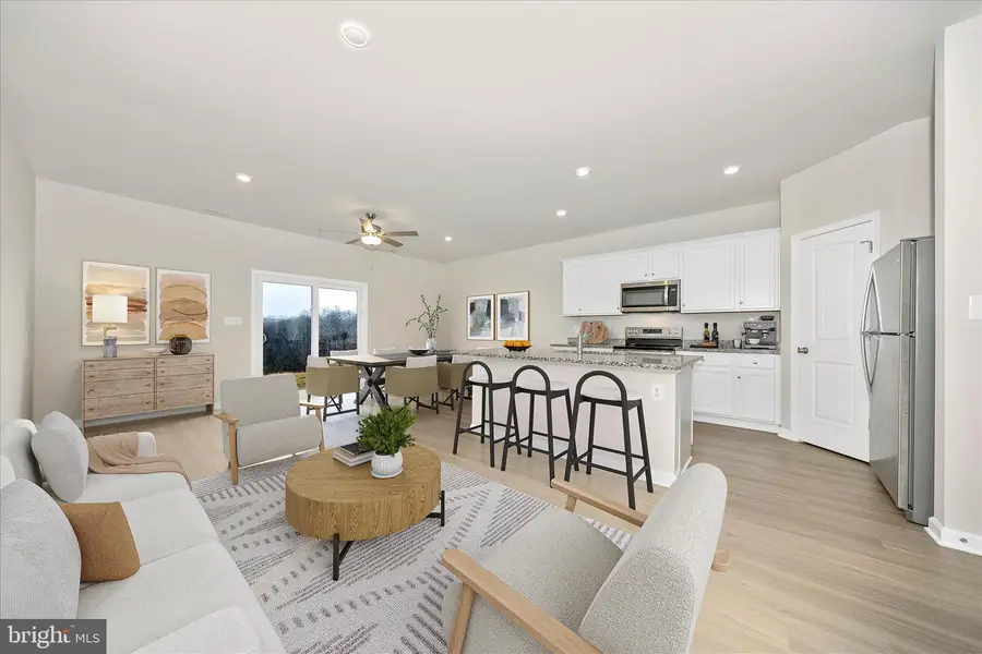 45 Bloomsbury St, Falling Waters, WV 25419 - #2