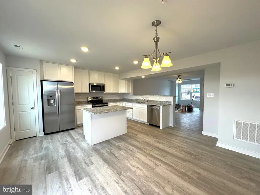 160 Olga Dr, Martinsburg, WV 25403 - #2