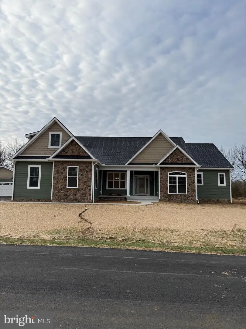 269 Stormfield Dr W, Martinsburg, WV 25404 - #2