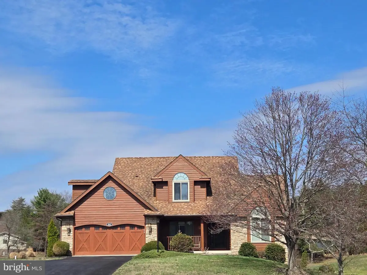 1042 Wintercamp Trl, Hedgesville, WV 25427 - #1