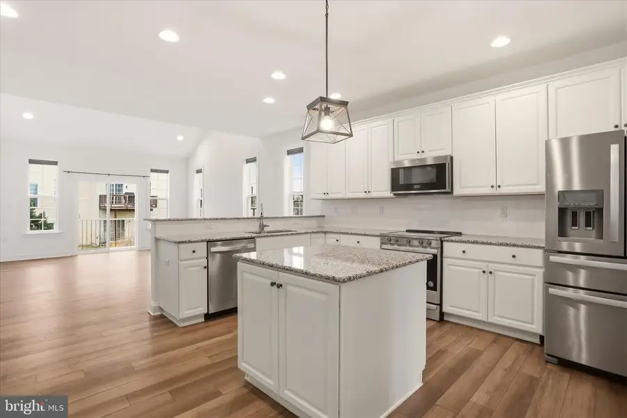 208 Darden Ct W, Martinsburg, WV 25403 - #2