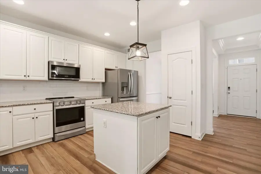 208 Darden Ct W, Martinsburg, WV 25403 - #3