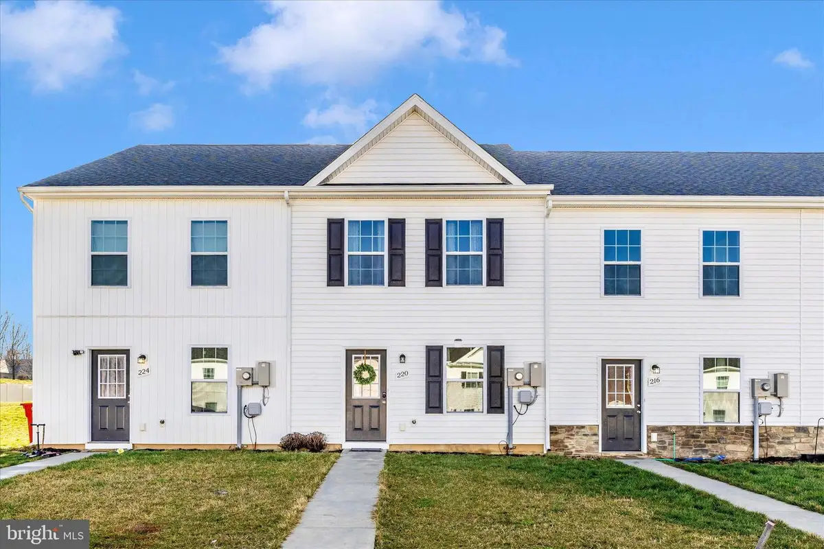 220 White Violet Way, Kearneysville, WV 25430 - #1