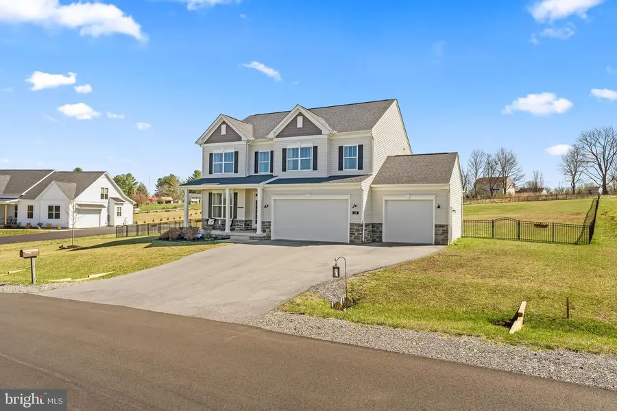 119 Sussex Dr, Falling Waters, WV 25419 - #2