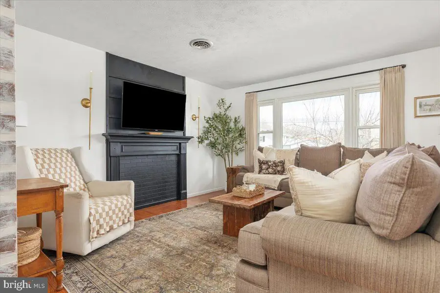 32 Cheerful Faye Dr, Inwood, WV 25428 - #3