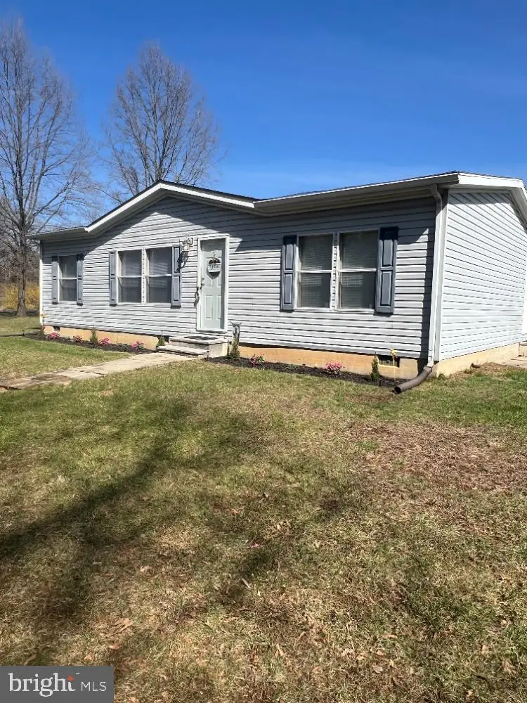 132 Powell Ln, Martinsburg, WV 25404 - #1