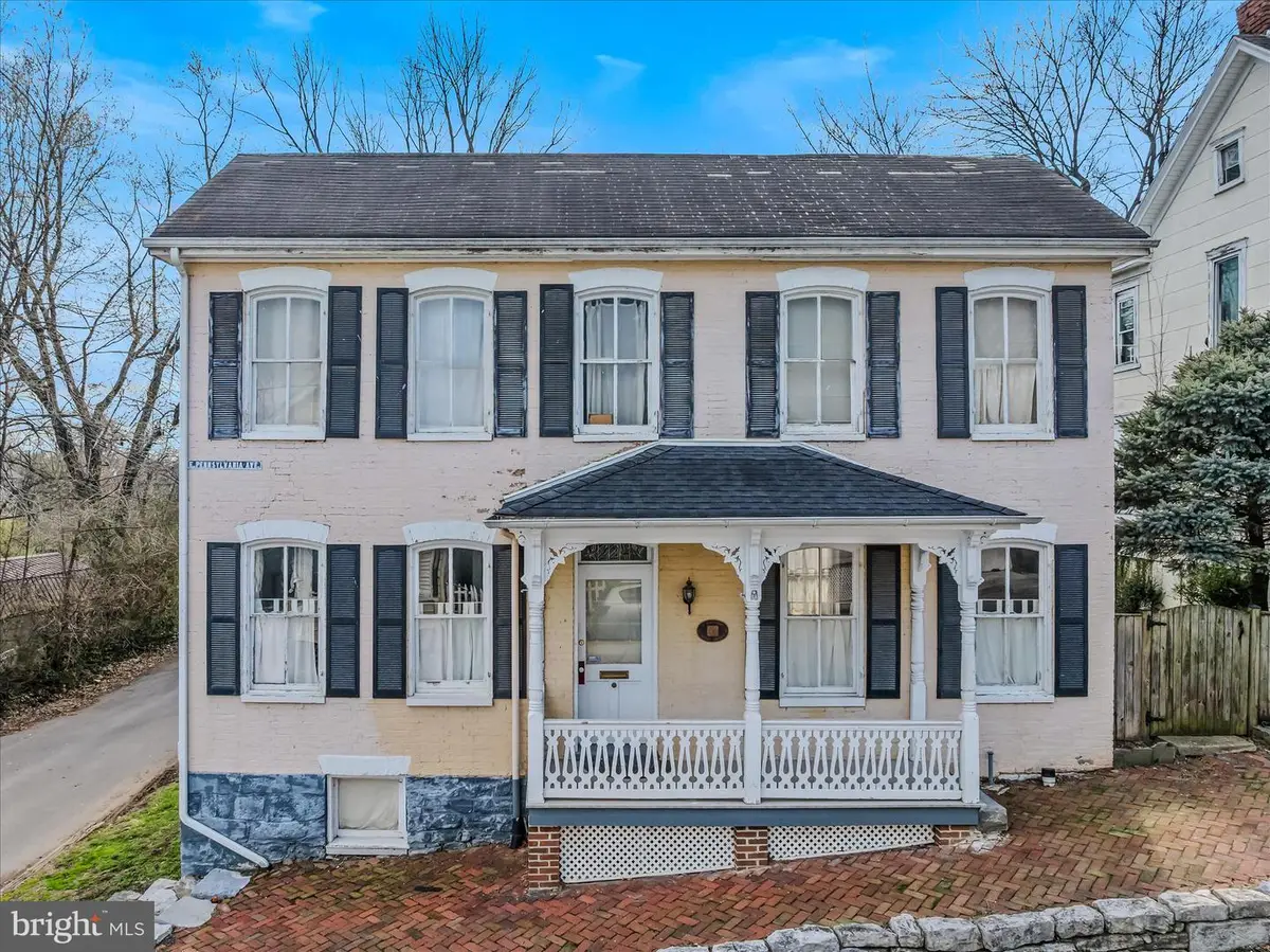 224 Pennsylvania Ave, Martinsburg, WV 25404 - #1