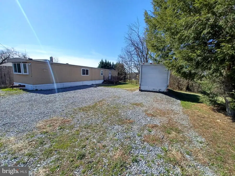 130 Treatwater Dr, Falling Waters, WV 25419 - #2