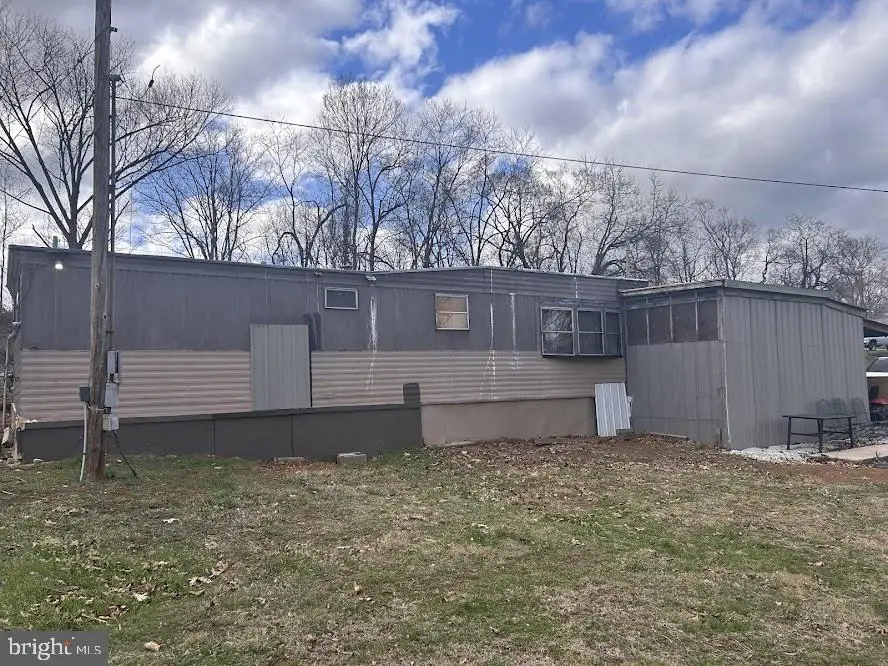 370, 382 Kerns St, Inwood, WV 25428 - #2