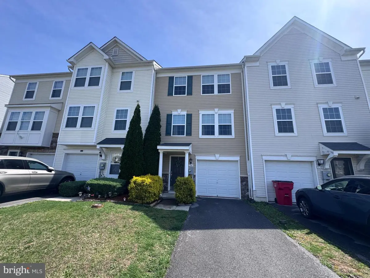 334 Rumbling Rock Rd, Hedgesville, WV 25427 - #1