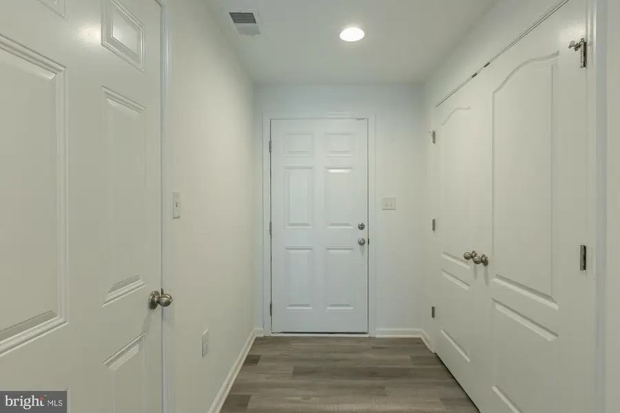 437 Rumbling Rock Rd, Hedgesville, WV 25427 - #2