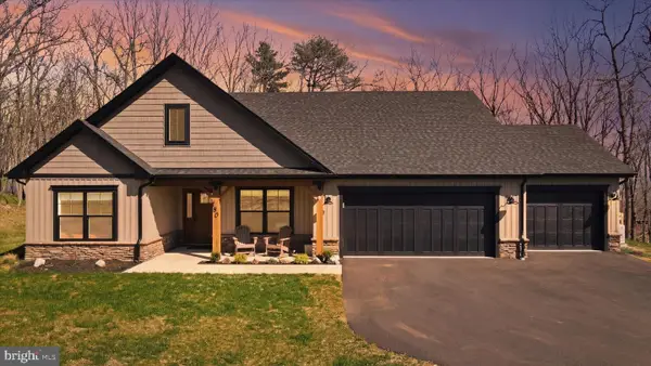 180 Sachem Hl, HEDGESVILLE, WV 25427