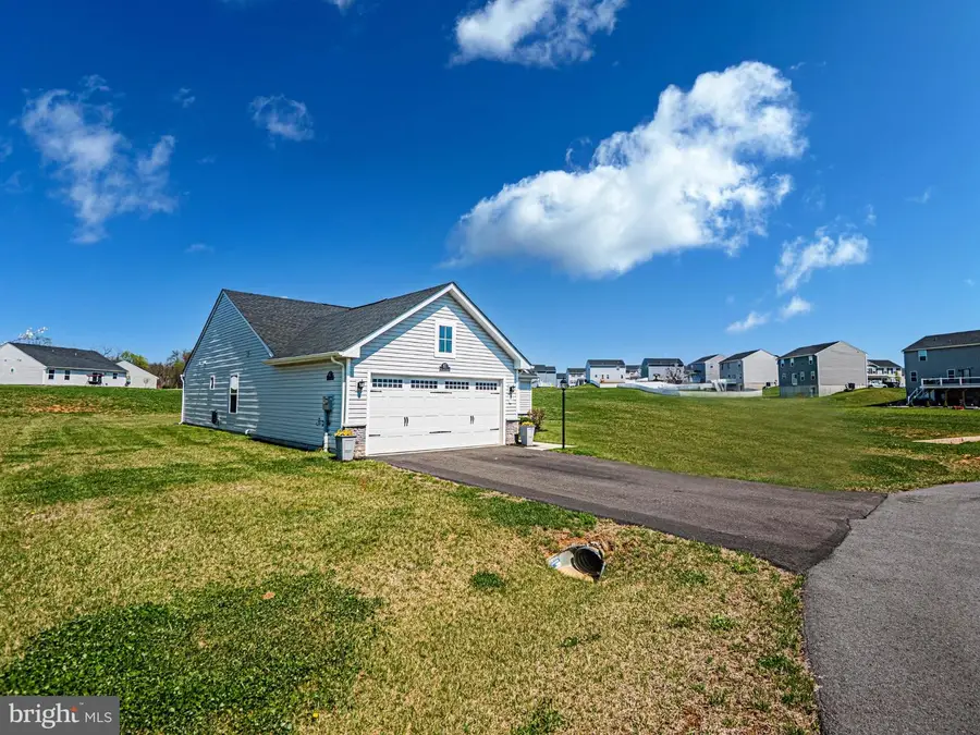 87 Opulent Ct, Hedgesville, WV 25427 - #3