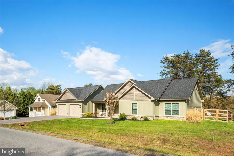 483 Wampum Ln, Hedgesville, WV 25427 - #3