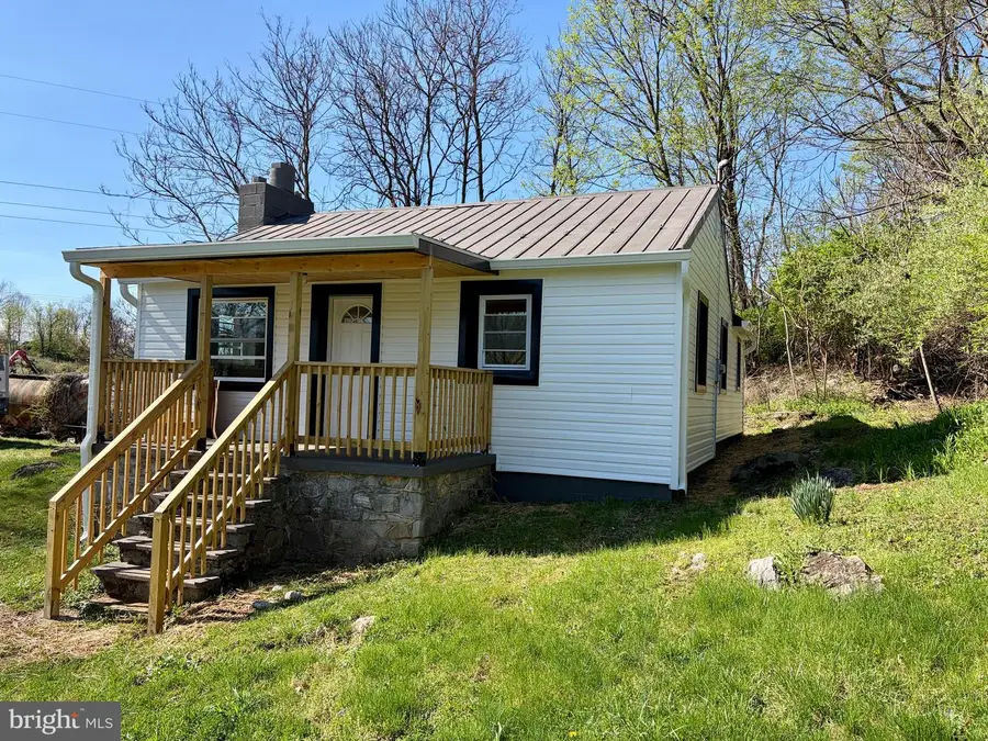 2504 Little Georgetown Rd, Hedgesville, WV 25427 - #2