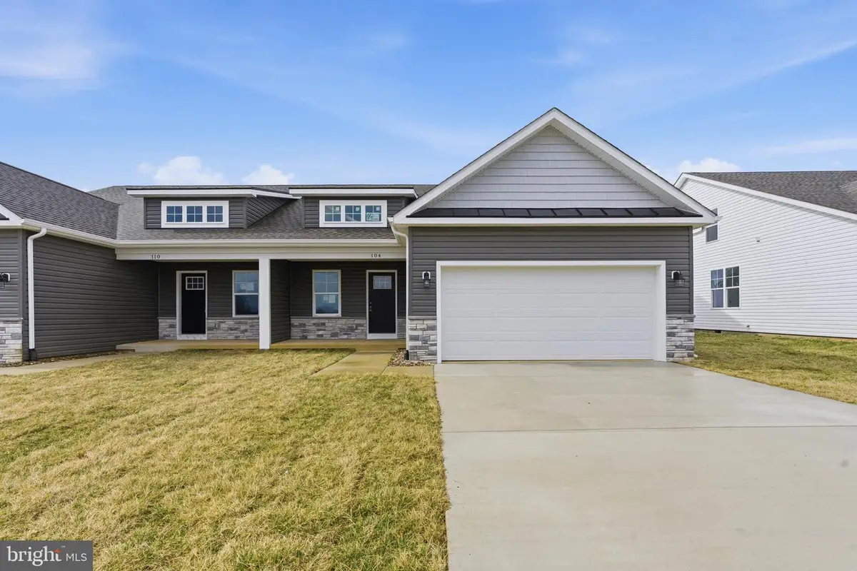 P5 Barrier Reef Dr, Martinsburg, WV 25403 - #1