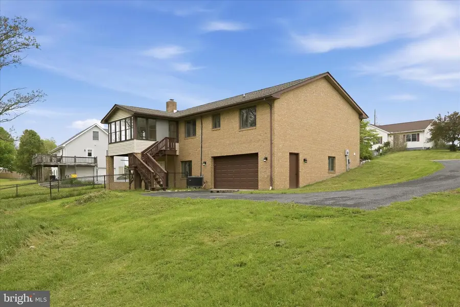 144 Brenda Dr, Martinsburg, WV 25404 - #2