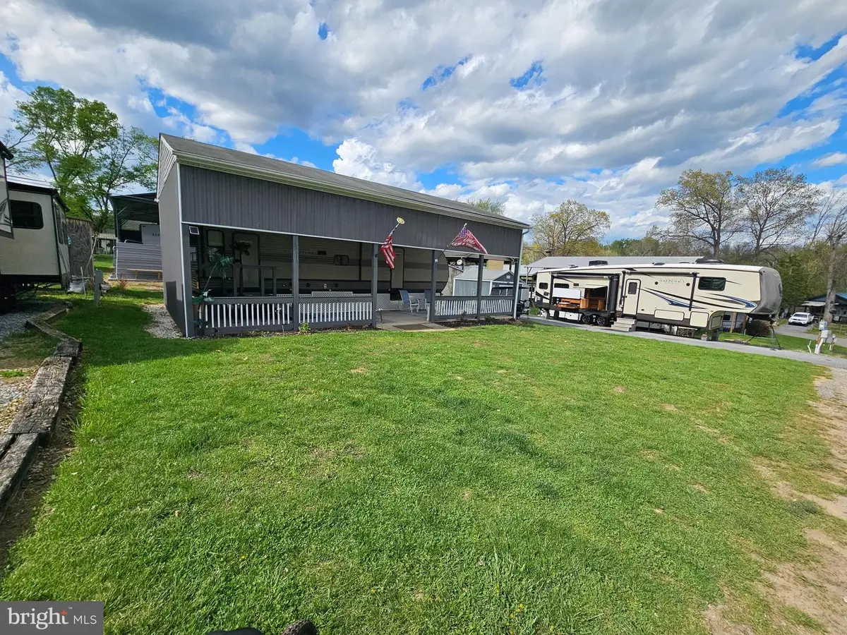 Block 6 Lots 15 & 16 Poison Oak, Falling Waters, WV 25419 - #1