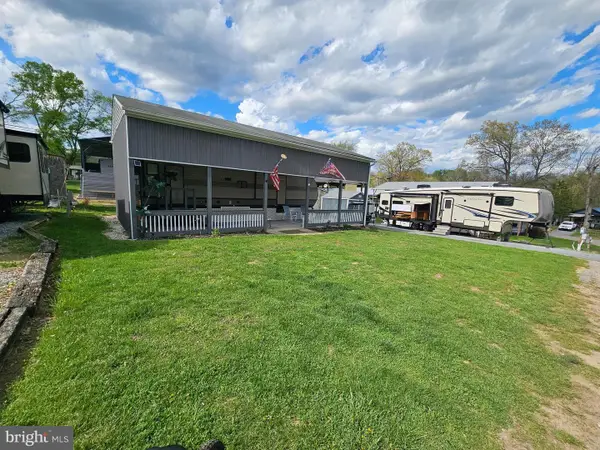 Block 6 Lots 15 & 16 Poison Oak, FALLING WATERS, WV 25419