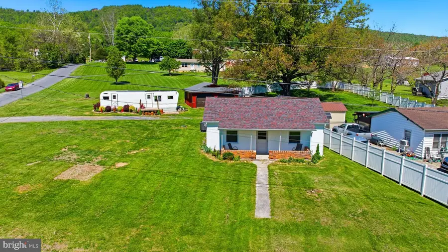 1505 Loop Rd, Gerrardstown, WV 25420 - #3