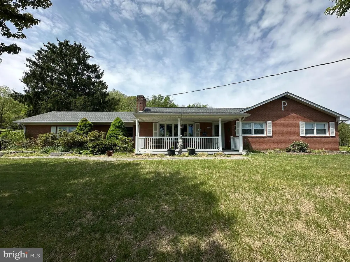 78 Signal Ave, Hedgesville, WV 25427 - #1