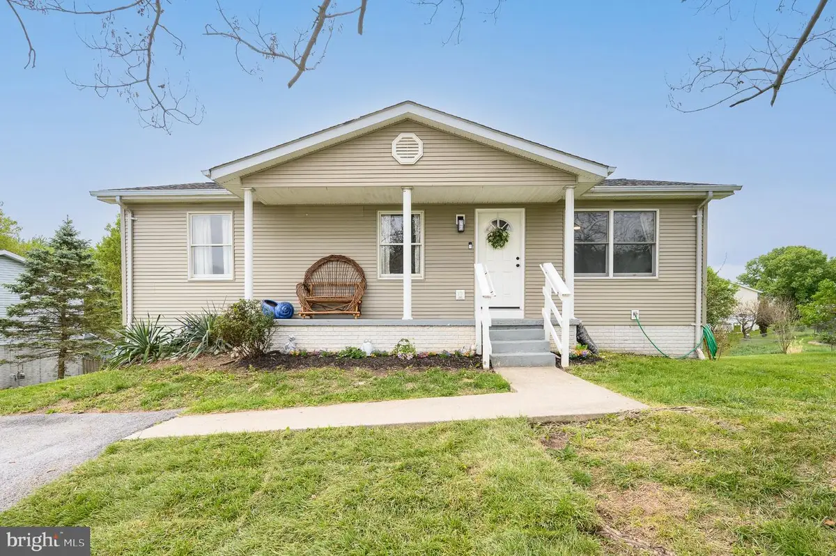 176 Elementary Dr, Martinsburg, WV 25404 - #1
