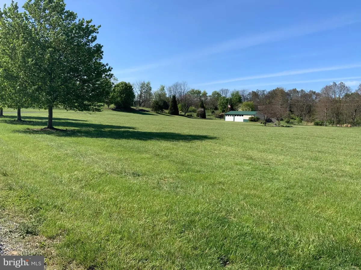 279 Gosling Marsh Rd, Martinsburg, WV 25404 - #1