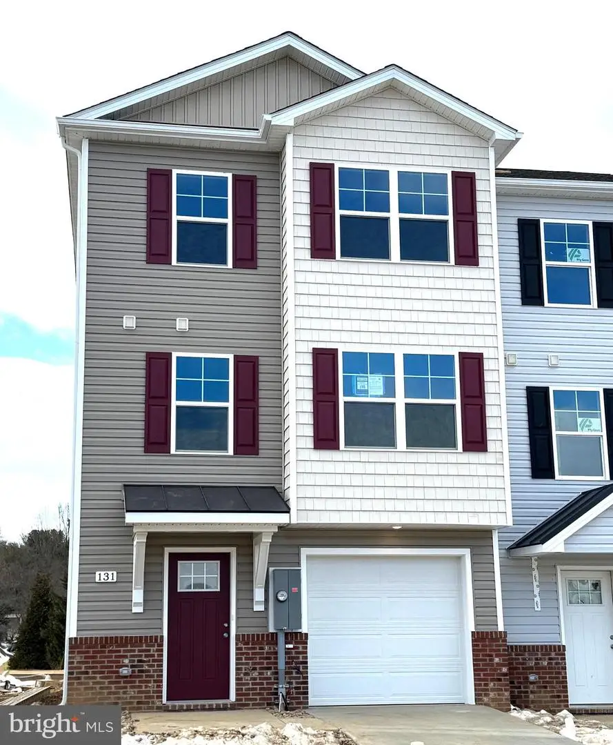 208 Guatemala Dr, Martinsburg, WV 25403 - #2