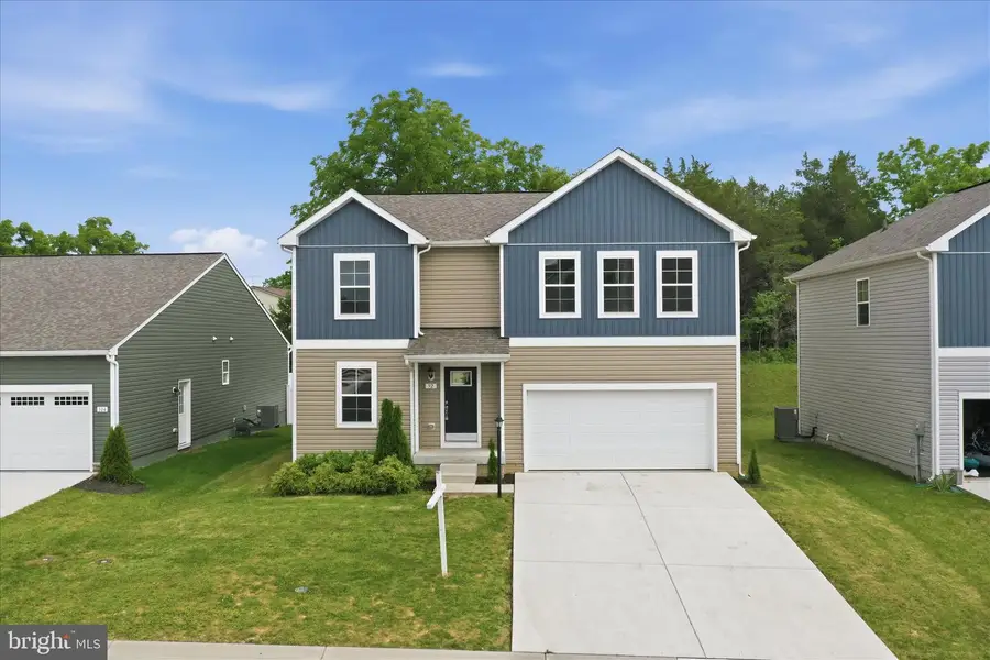 92 Belmont Pl, Falling Waters, WV 25419 - #2