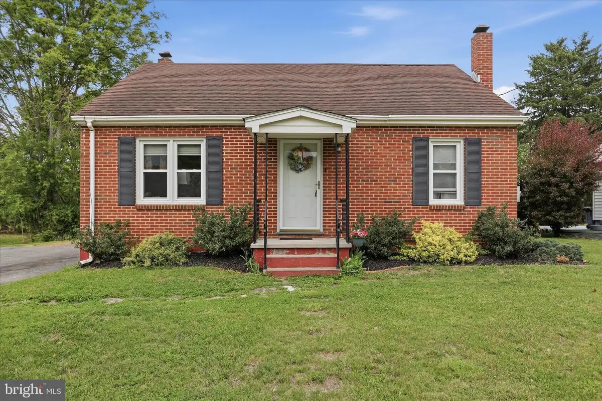 2066 Broad, Falling Waters, WV 25419 - #1