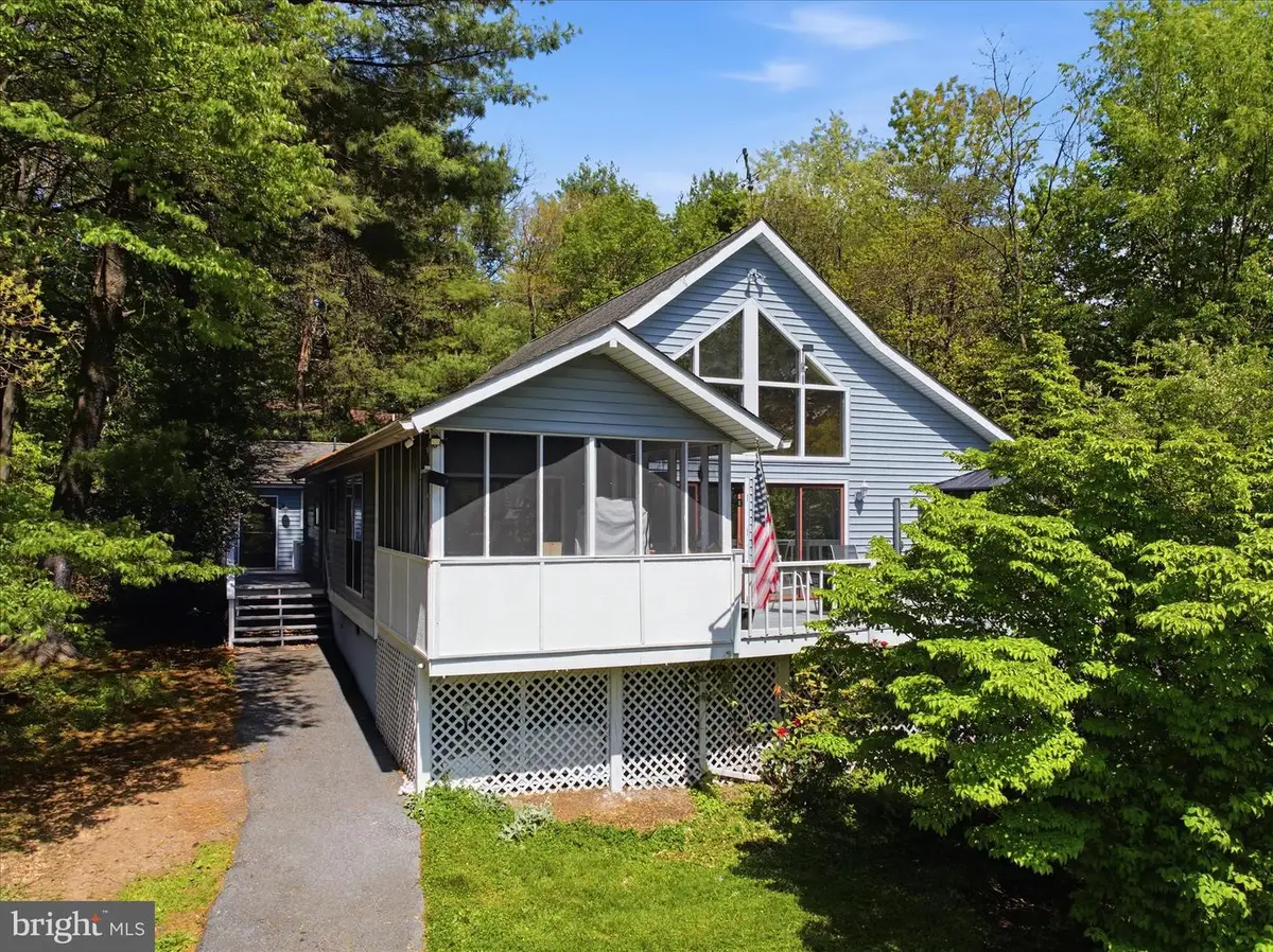 530 Tecumseh Trl, Hedgesville, WV 25427 - #1