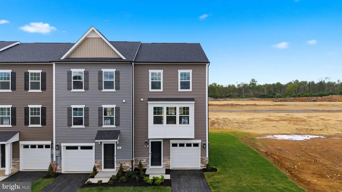 49 Scammel Dr, Bunker Hill, WV 25413 - #1