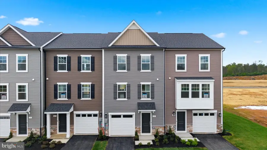 45 Scammel Dr, Bunker Hill, WV 25413 - #2
