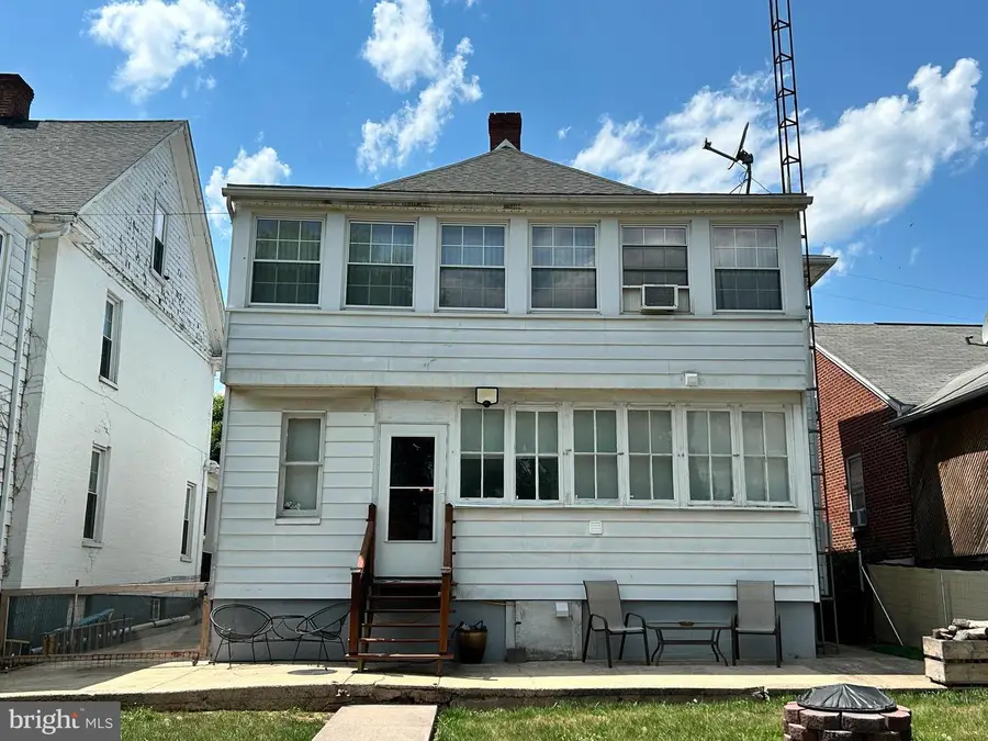 228 S Tennessee Ave, Martinsburg, WV 25401 - #2