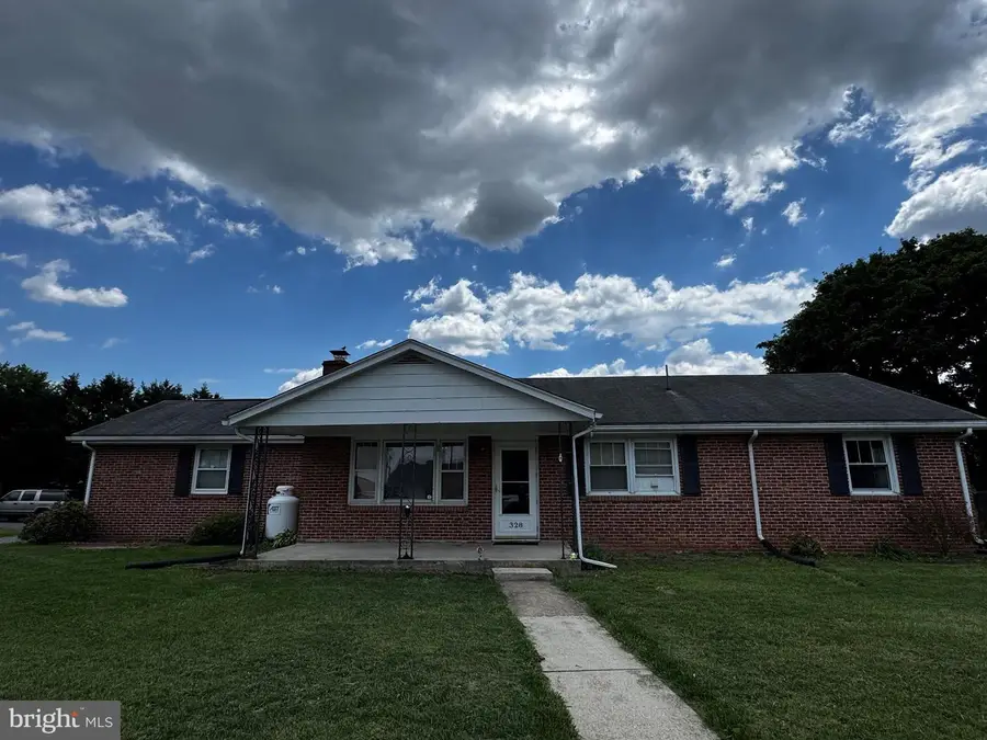 328 Richard St, Martinsburg, WV 25404 - #3