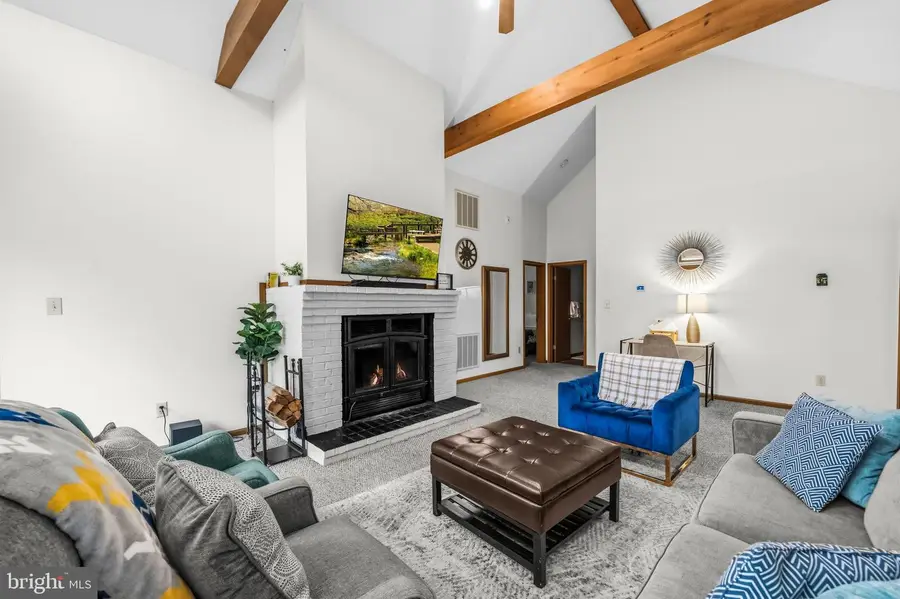 196 The Woods Rd, Hedgesville, WV 25427 - #3