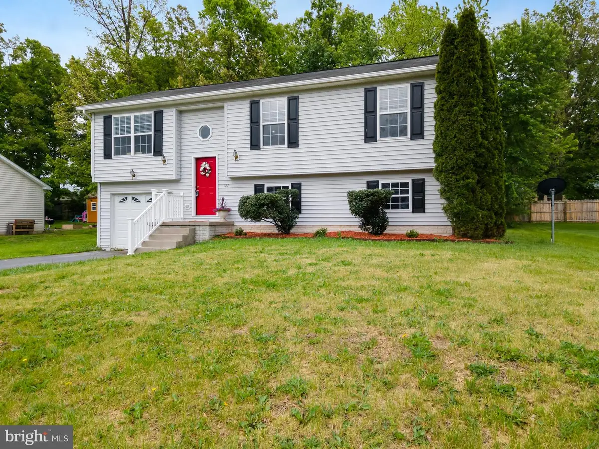 127 Thoreau Dr, Inwood, WV 25428 - #1