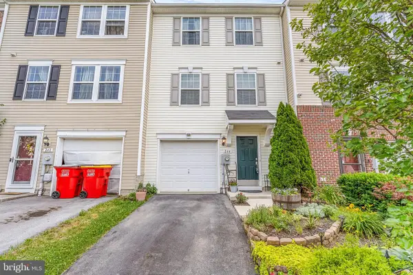 244 Rumbling Rock Rd, HEDGESVILLE, WV 25427