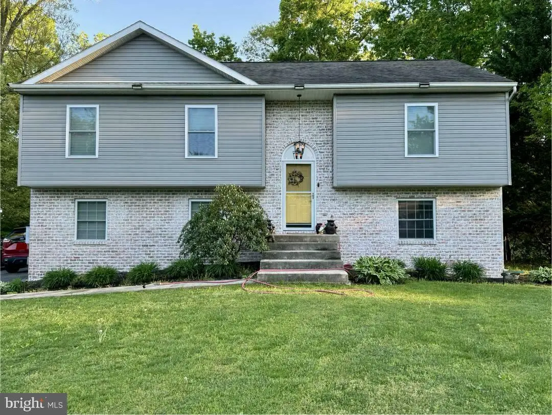 98 Manassas Dr, Falling Waters, WV 25419 - #1