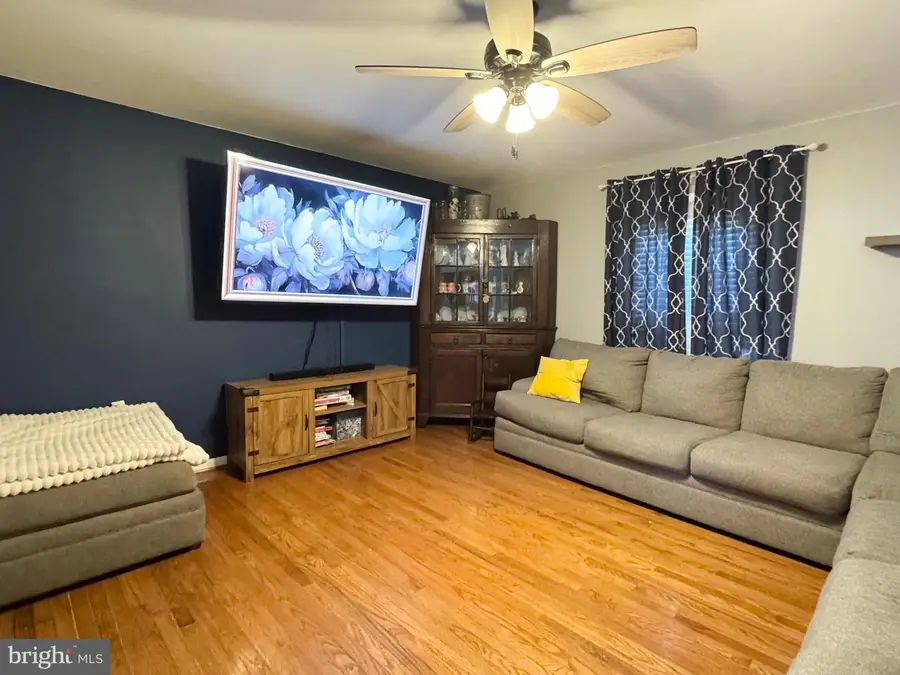 98 Manassas Dr, Falling Waters, WV 25419 - #3