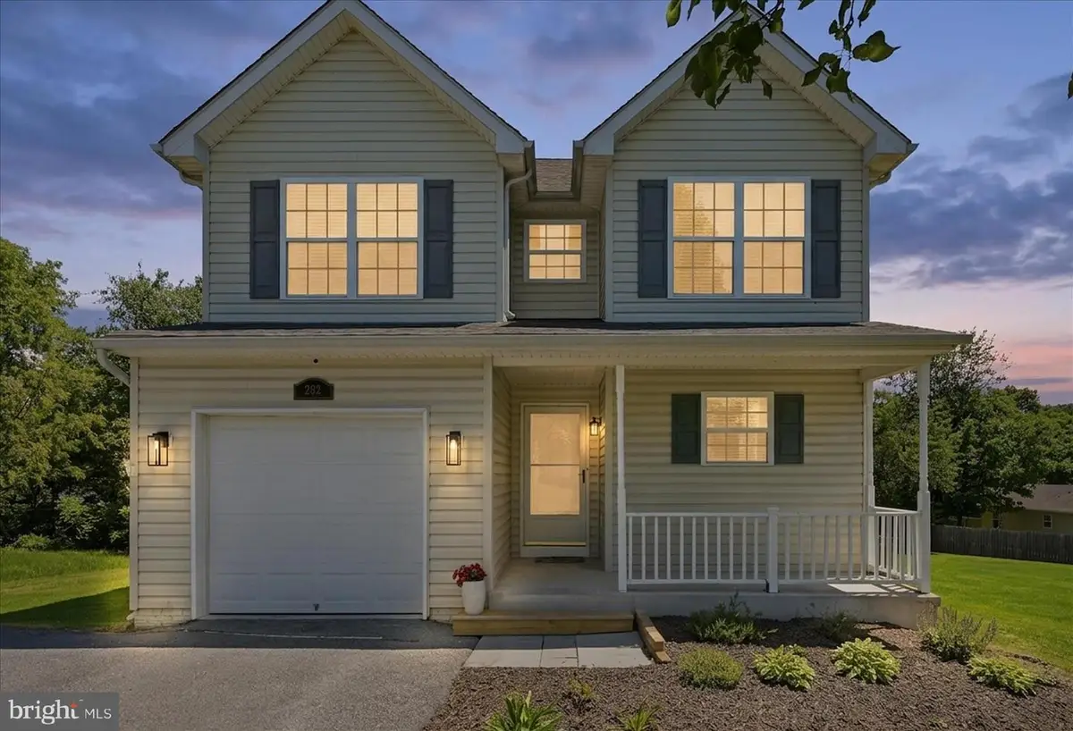 282 Ford Cir, Inwood, WV 25428 - #1