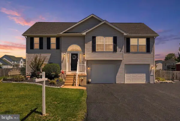 302 Dickenson Drive, INWOOD, WV 25428
