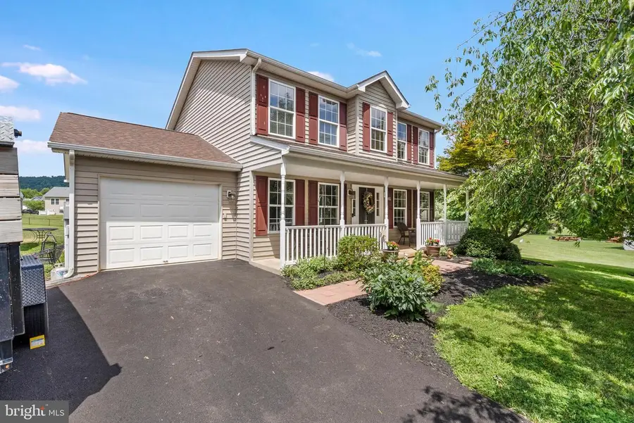 105 Riviera Dr, Martinsburg, WV 25403 - #2