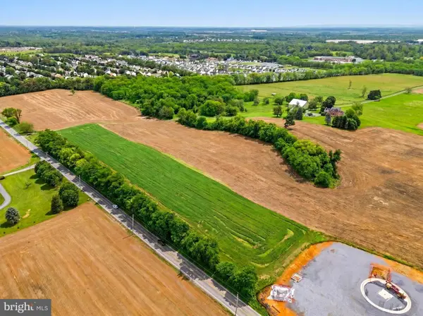 Ridge (lot1.95 Ac Lot B) Rd, HEDGESVILLE, WV 25427